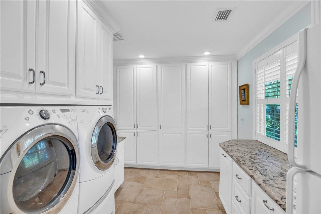 Interior, Recessed Lighting, Washer
