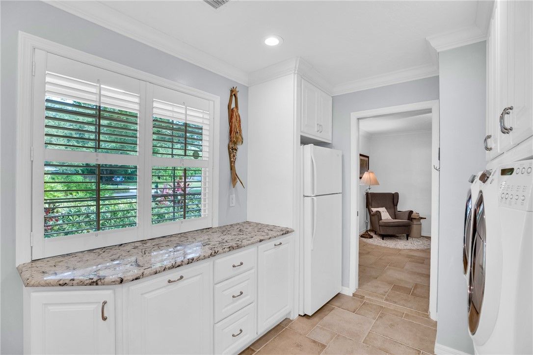 Interior, Recessed Lighting, Washer