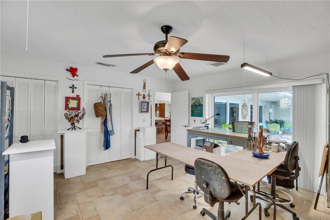 Dining room, Interior