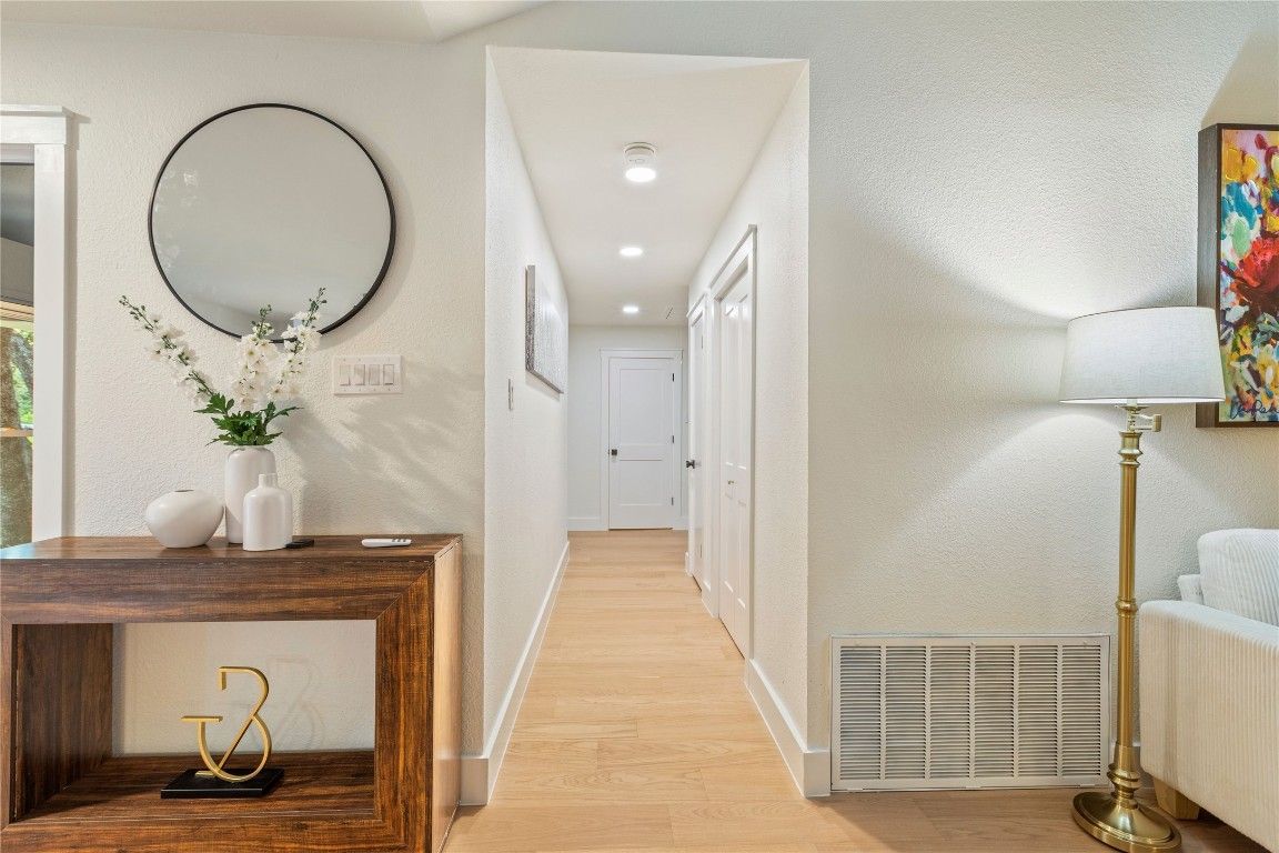 Interior, Recessed Lighting, Wood Texture Flooring