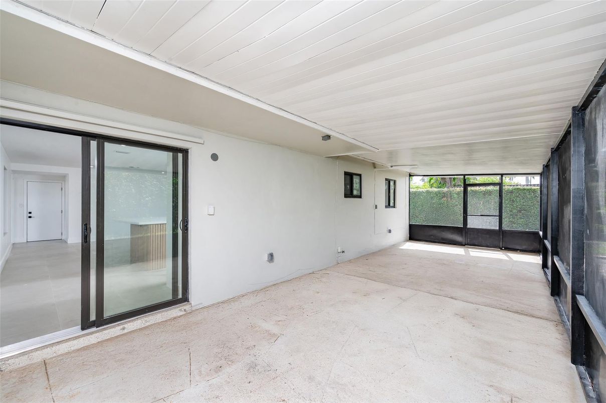 Empty room, Interior, Sun Room
