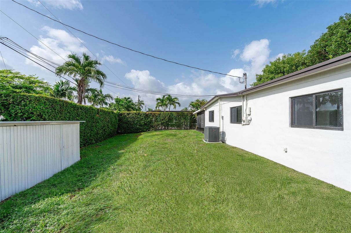 Backyard, Exterior