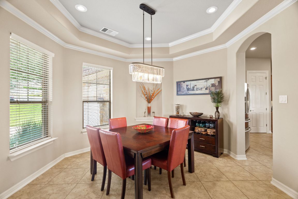 Dining room, Interior, Pendant Lights, Recessed Lighting