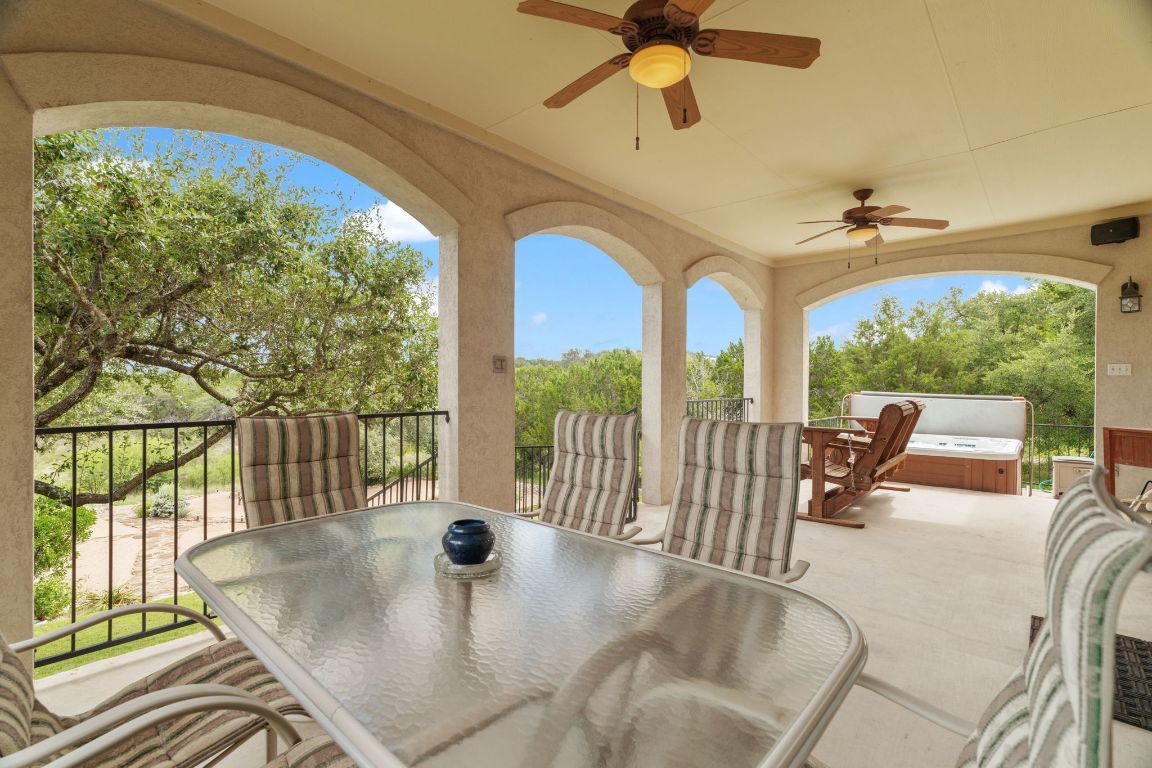 Exterior, Hot Tub, Interior, Sun Room
