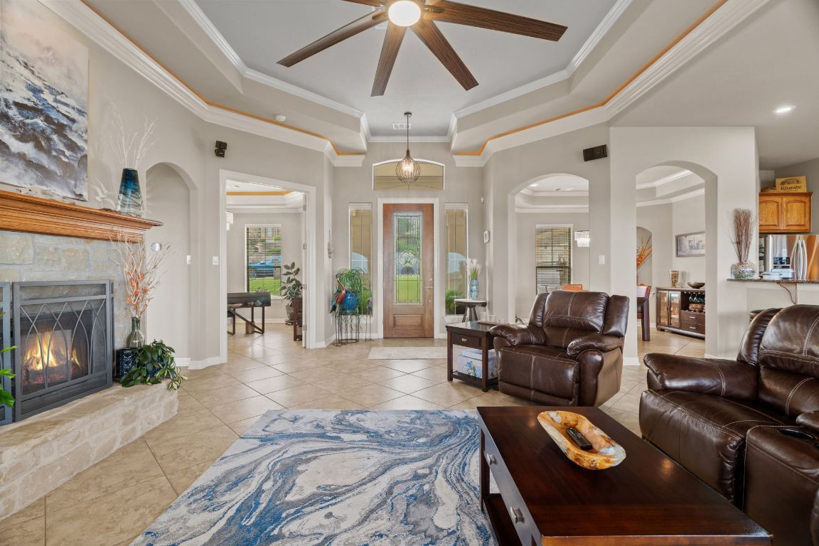Fireplace, Interior, Living room, Pendant Lights, Recessed Lighting