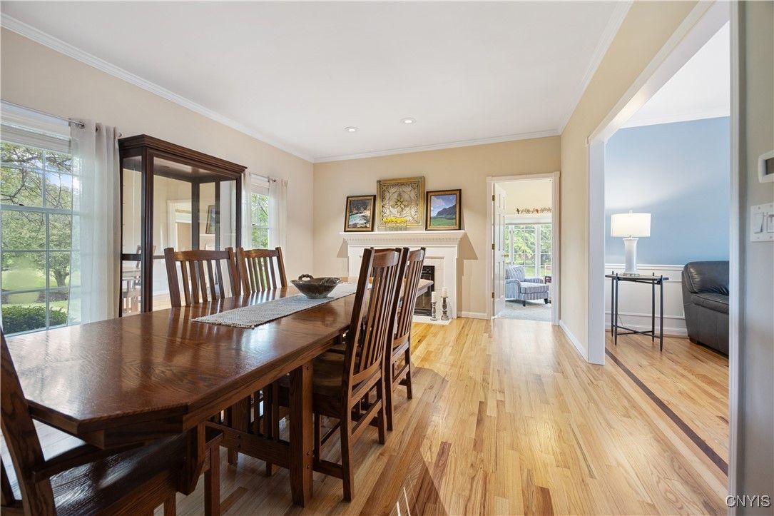 Dining room, Fireplace, Interior, Recessed Lighting, Wood Texture Flooring