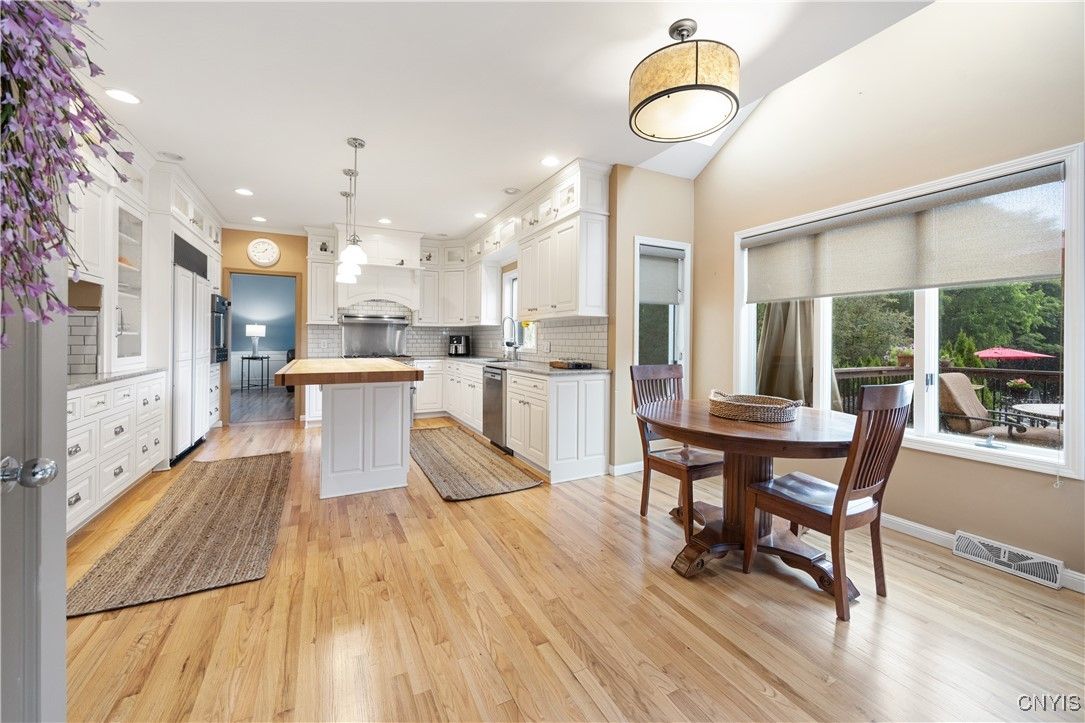 Dining room, Interior, Kitchen, Pendant Lights, Recessed Lighting, Wood Texture Flooring