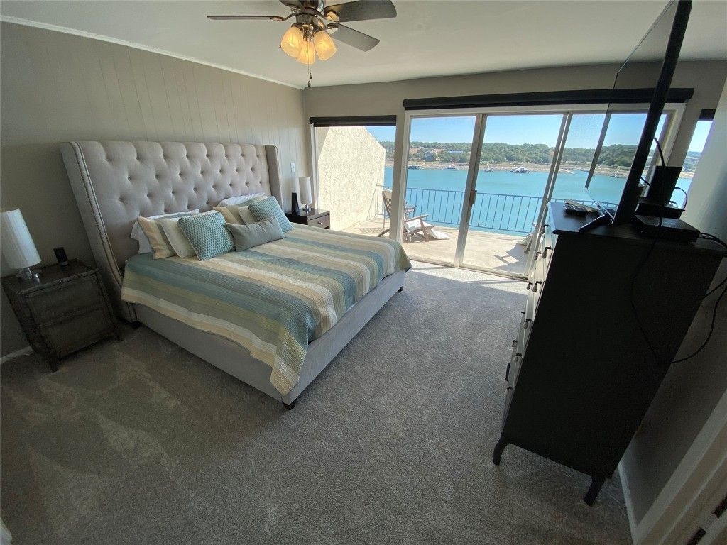 Bedroom, Interior, Water