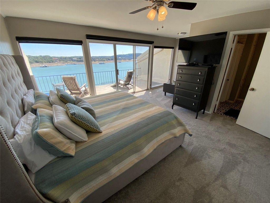 Bedroom, Interior, Water