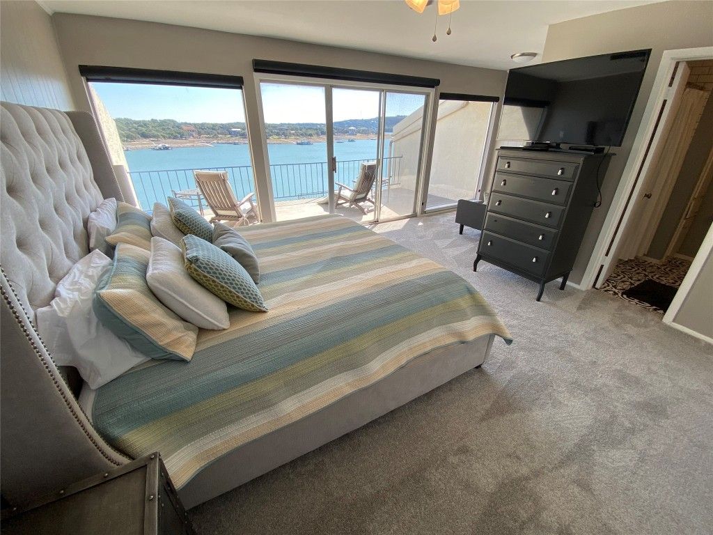 Bedroom, Interior, Water