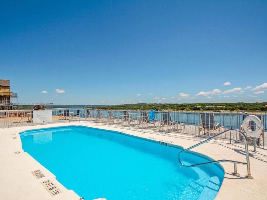 Exterior, Pool, Water