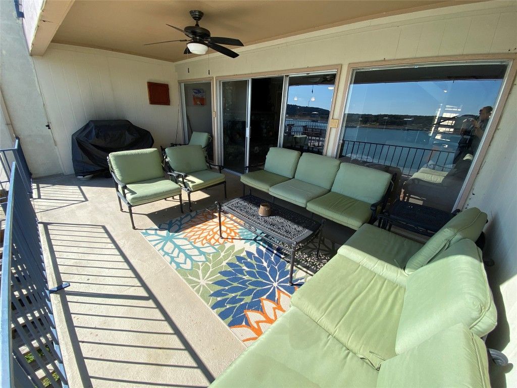 Interior, Living room, Water