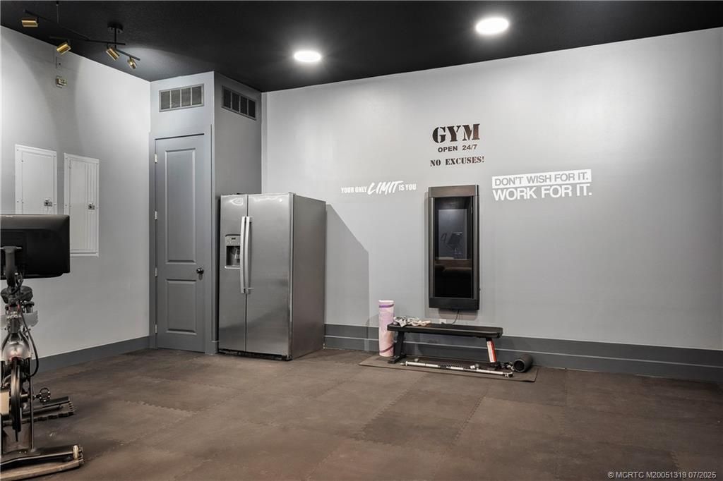 Fitness Equipment, Interior, Recessed Lighting