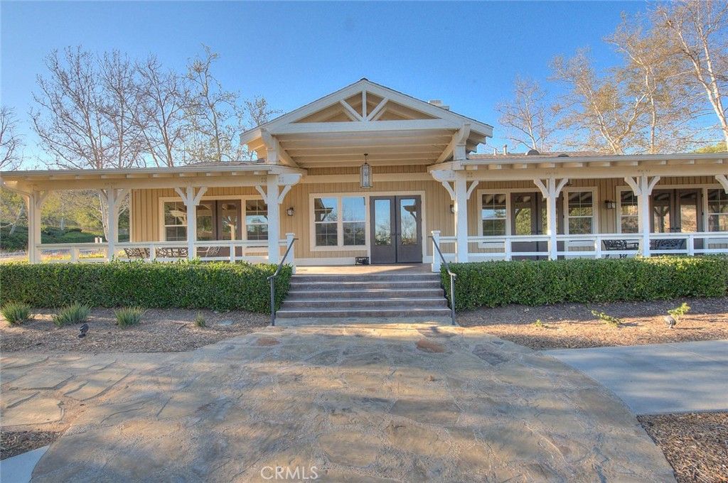 Exterior, Facade, American Craftsman