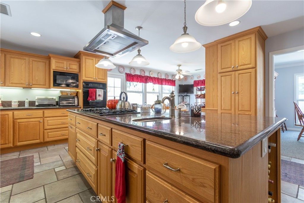 Interior, Kitchen, Pendant Lights, Recessed Lighting