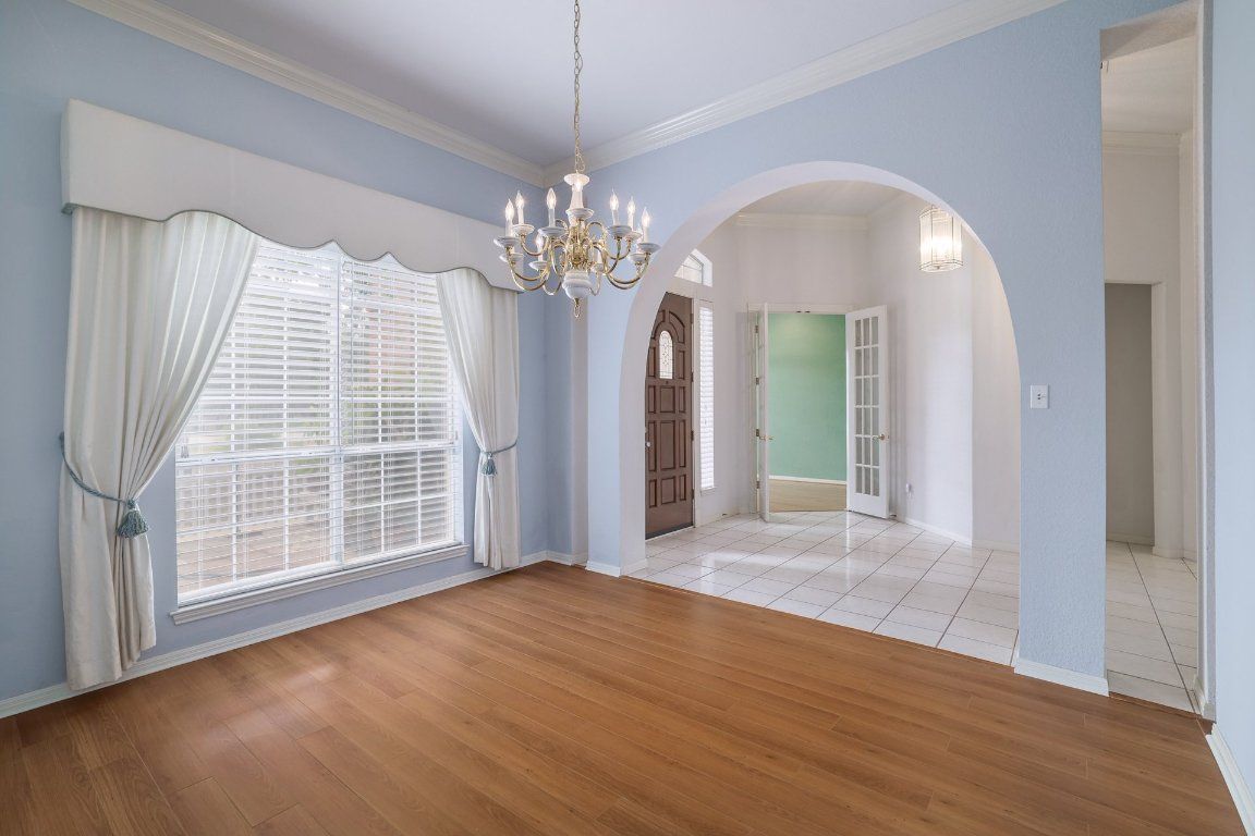 Chandelier, Empty room, Interior, Wood Texture Flooring