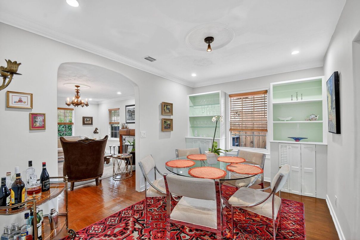 Chandelier, Dining room, Interior, Living room, Recessed Lighting, Wood Texture Flooring