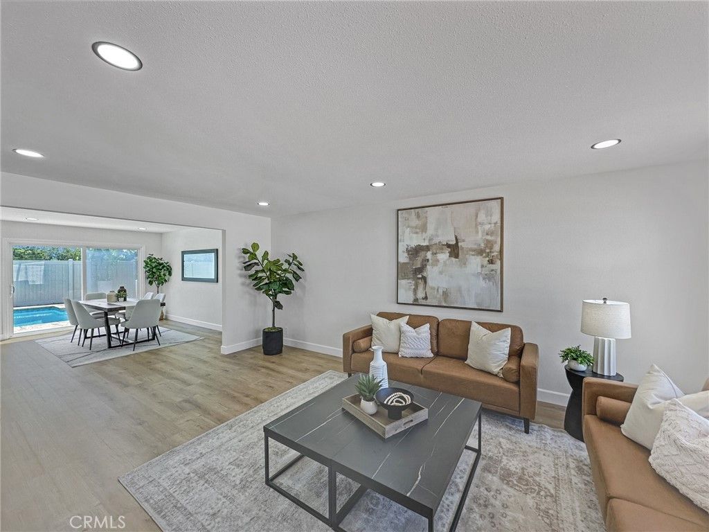 Dining room, Interior, Living room, Recessed Lighting, Wood Texture Flooring