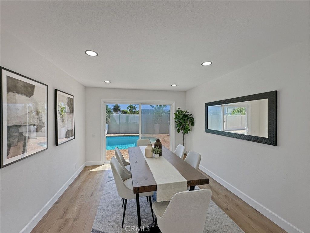 Dining room, Interior, Recessed Lighting, Wood Texture Flooring