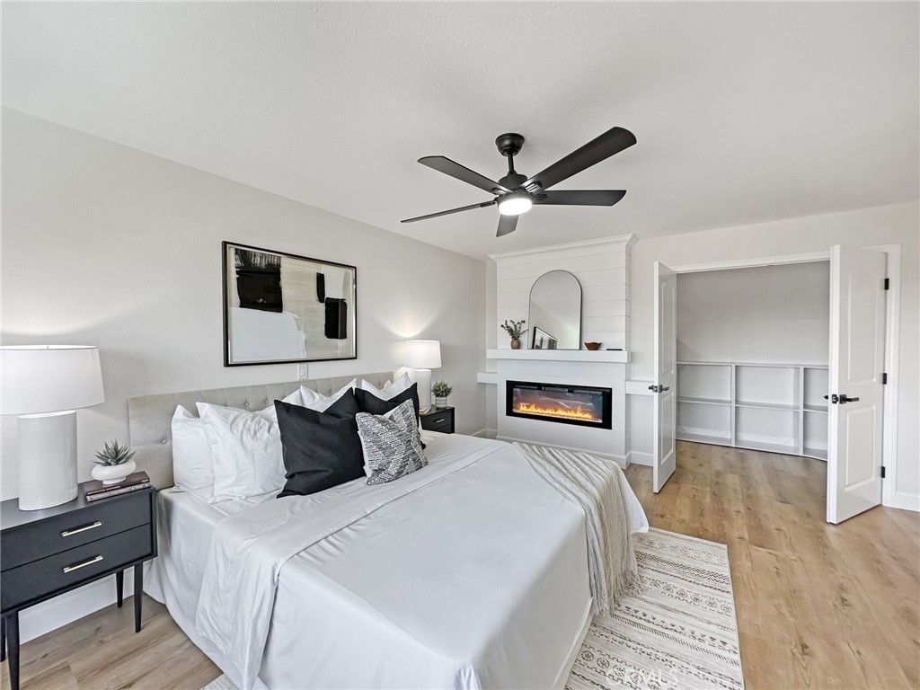 Bedroom, Fireplace, Interior, Wood Texture Flooring