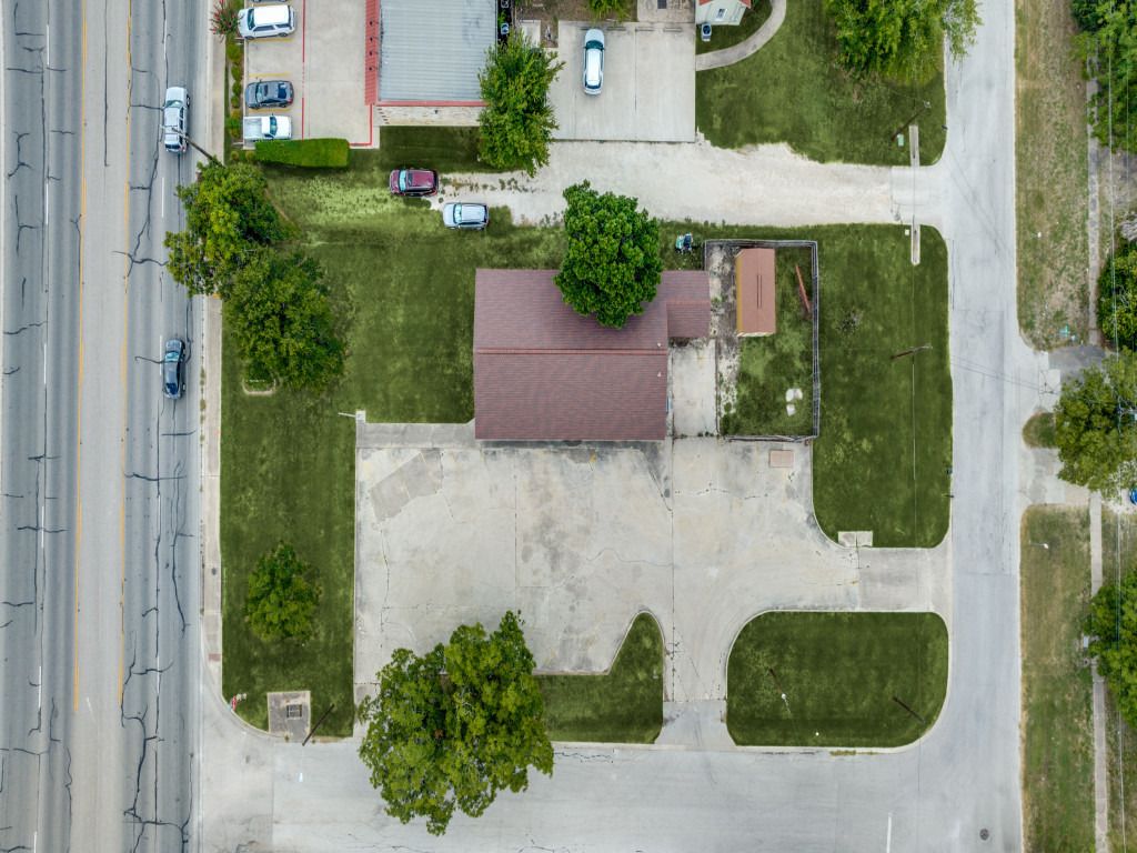 Exterior, Drone