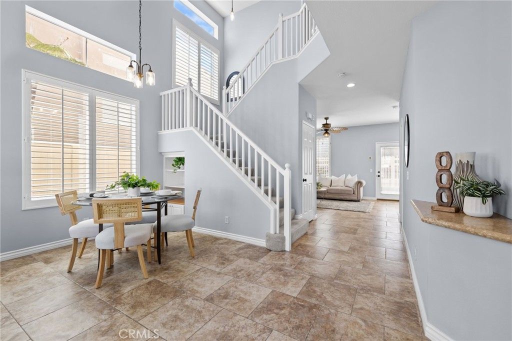 Dining room, Interior, Pendant Lights, Recessed Lighting