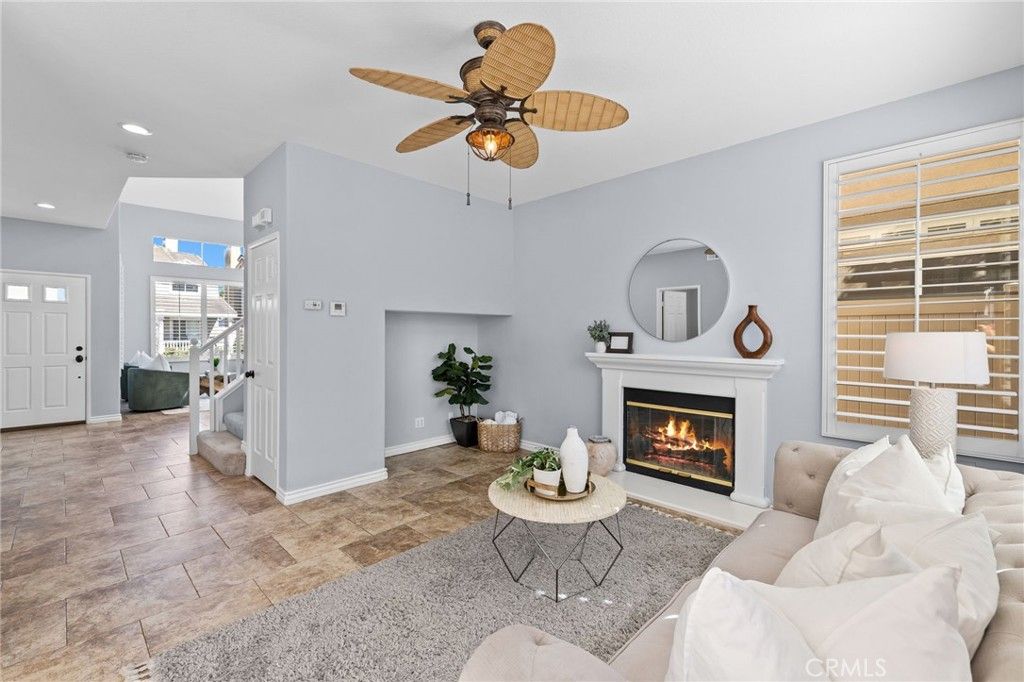 Fireplace, Interior, Living room, Recessed Lighting