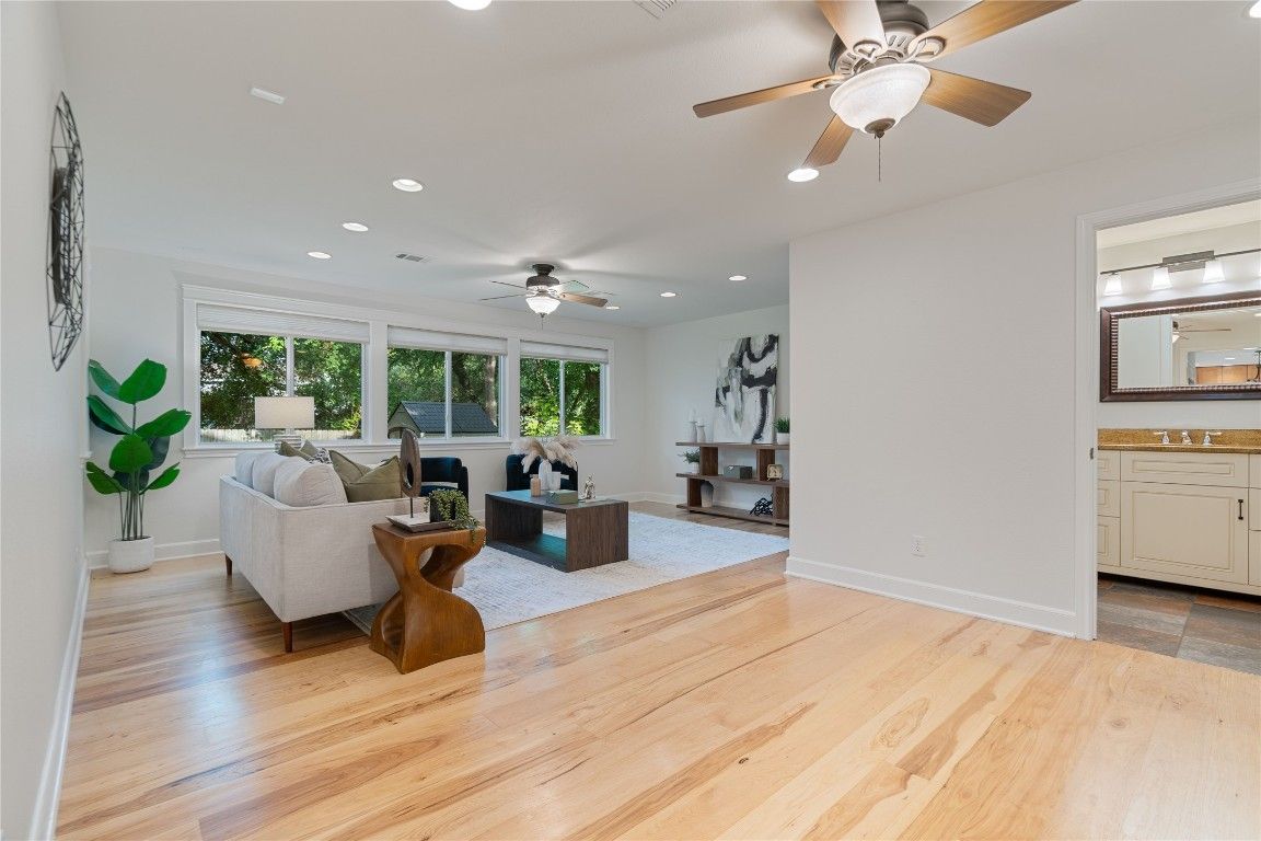 Interior, Living room, Recessed Lighting, Wood Texture Flooring