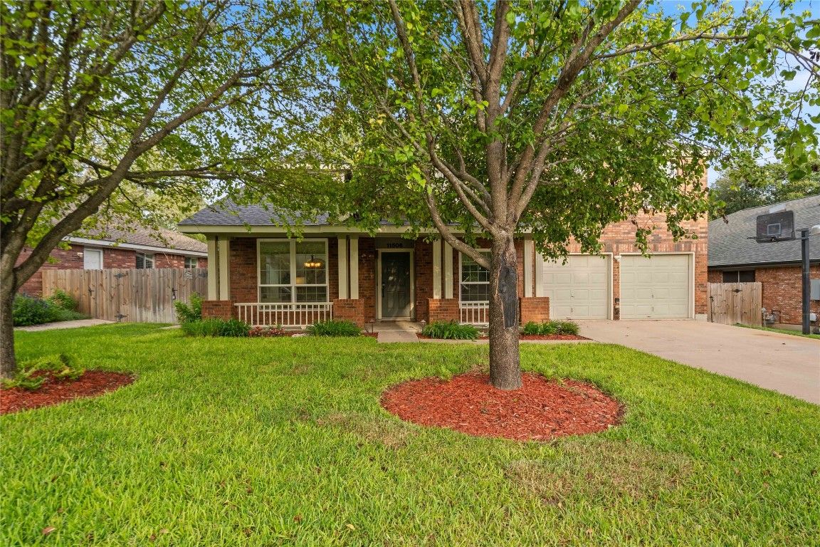 Attached, Backyard, Exterior, Facade, Brick Facade, Ranch