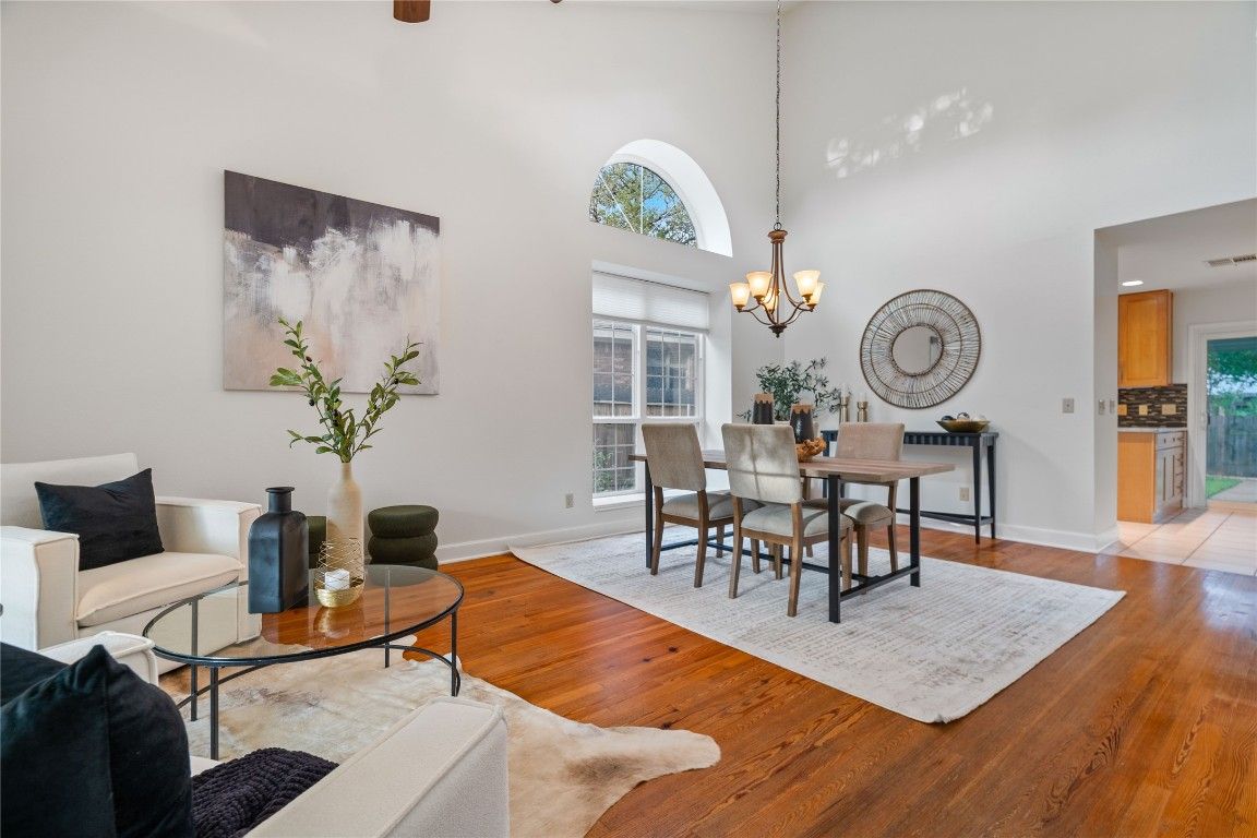 Chandelier, Dining room, Interior, Recessed Lighting, Wood Texture Flooring