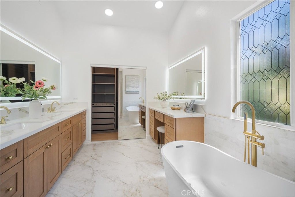 Bathroom, Dual Sink Vanities, Free Standing Baths, Interior, Marble, Recessed Lighting