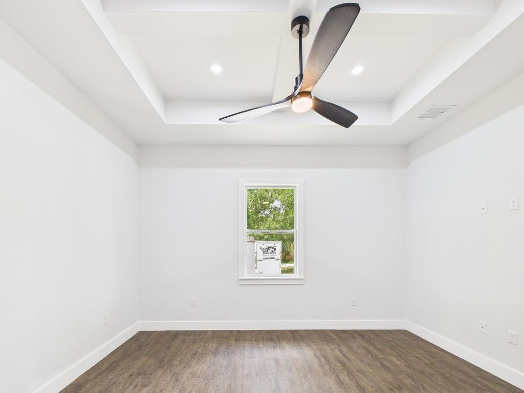 Empty room, Interior, Recessed Lighting, Wood Texture Flooring