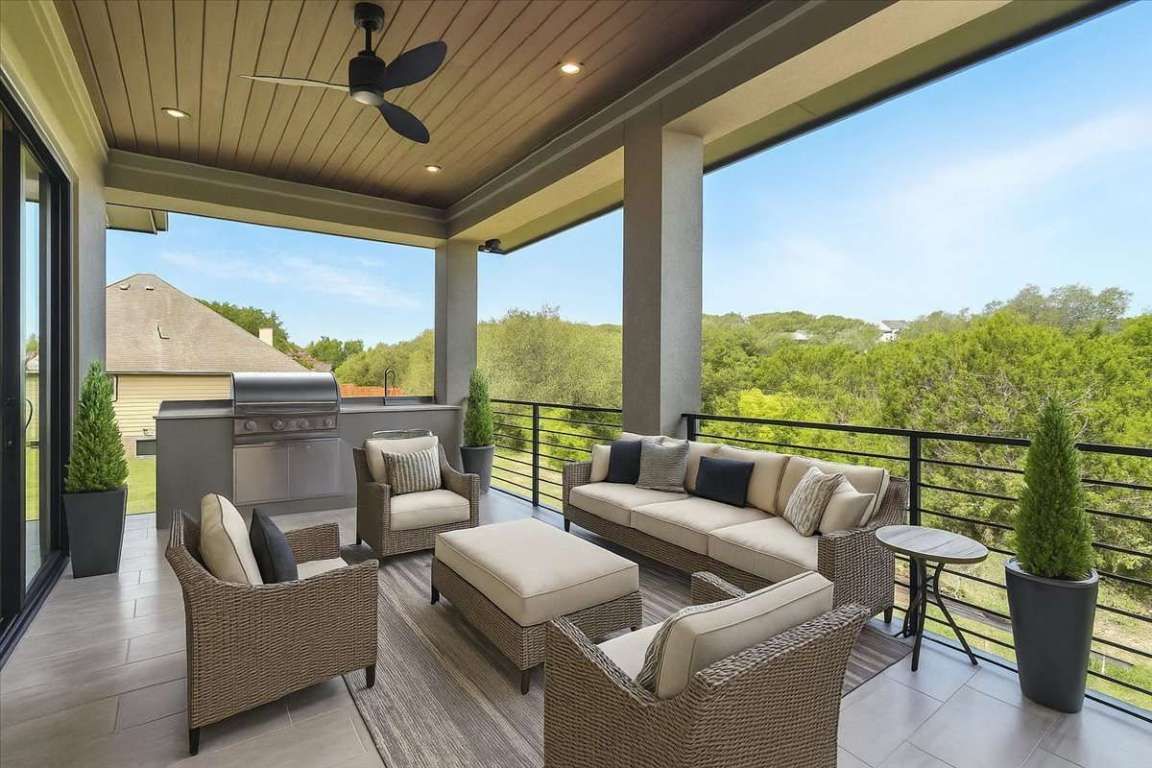 Exterior, Recessed Lighting