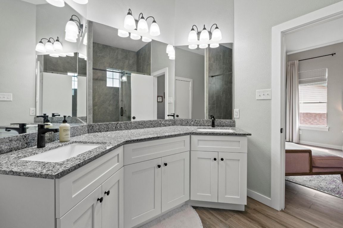 Bathroom, Dual Sink Vanities, Interior, Wood Texture Flooring