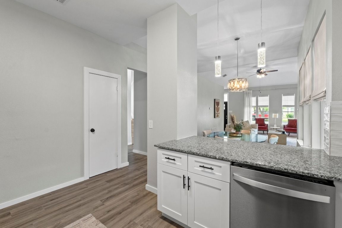 Interior, Kitchen, Pendant Lights, Wood Texture Flooring