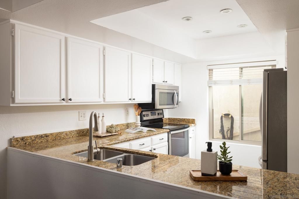 Interior, Kitchen, Recessed Lighting