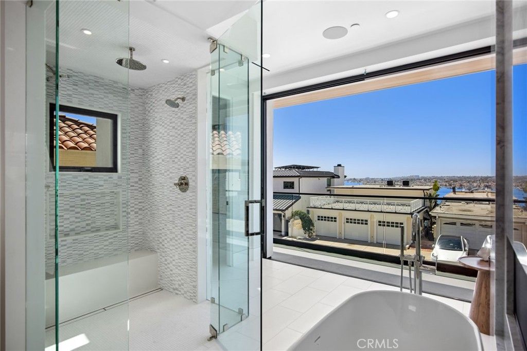 Bathroom, Free Standing Baths, Glass Shower, Interior, Recessed Lighting, Water