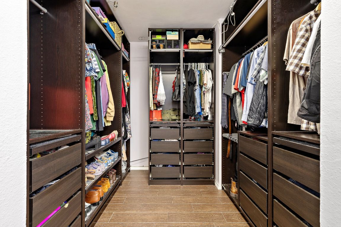 Interior, Walk-in Closets, Wood Texture Flooring