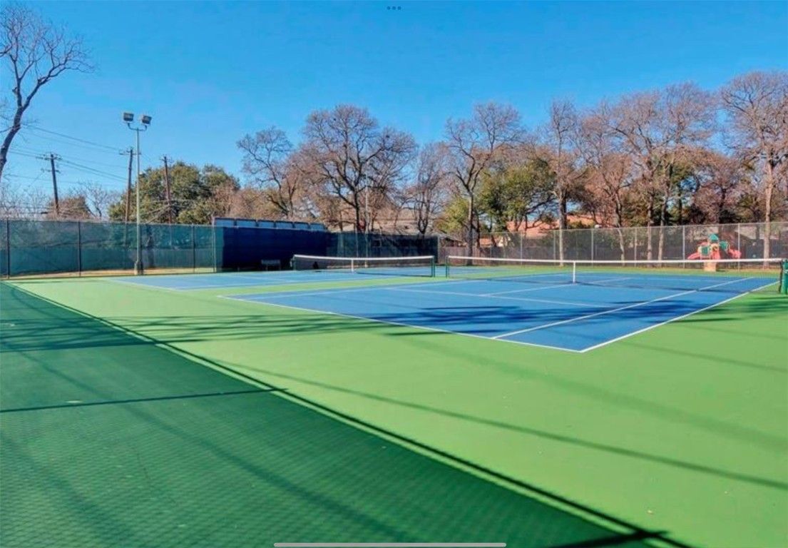 Exterior, Tennis Courts