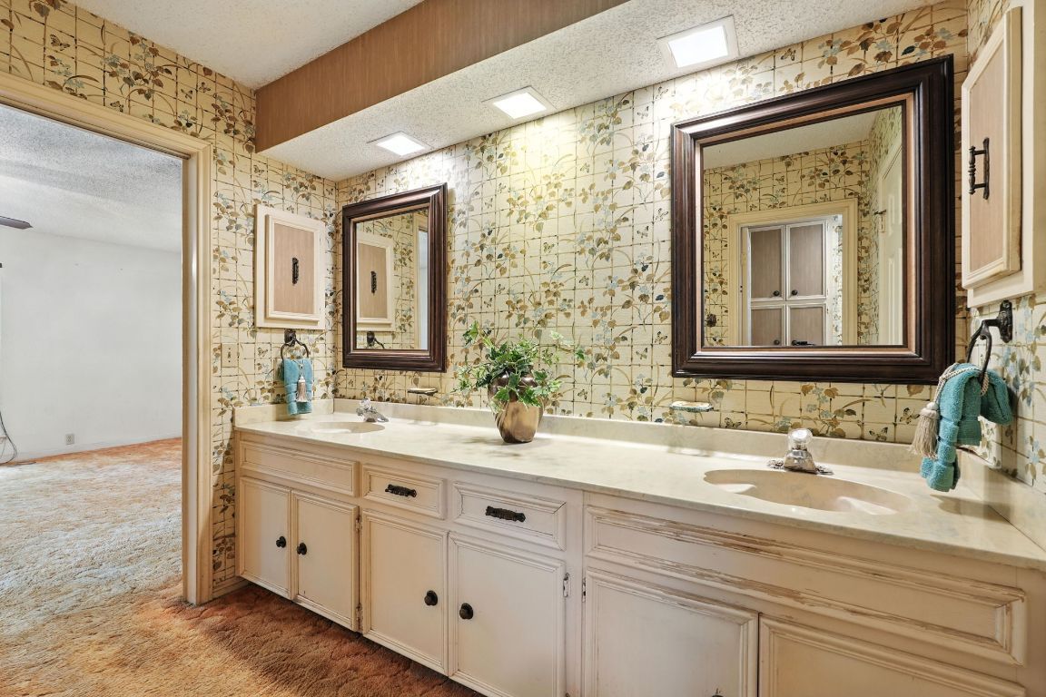 Bathroom, Dual Sink Vanities, Interior, Recessed Lighting, Wood Texture Flooring