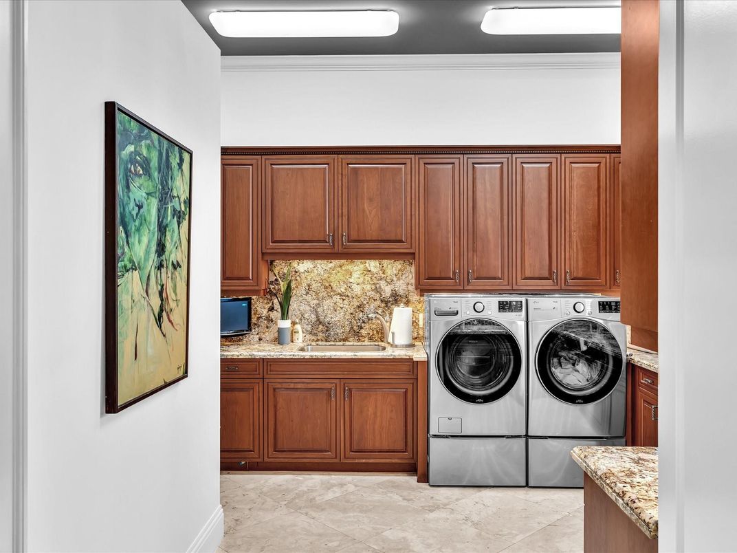 Interior, Washer