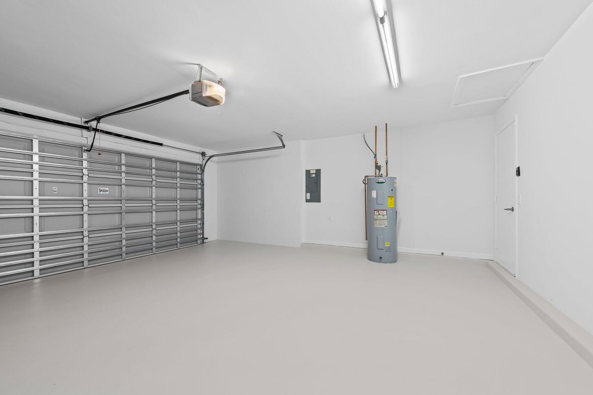 Garage, Interior