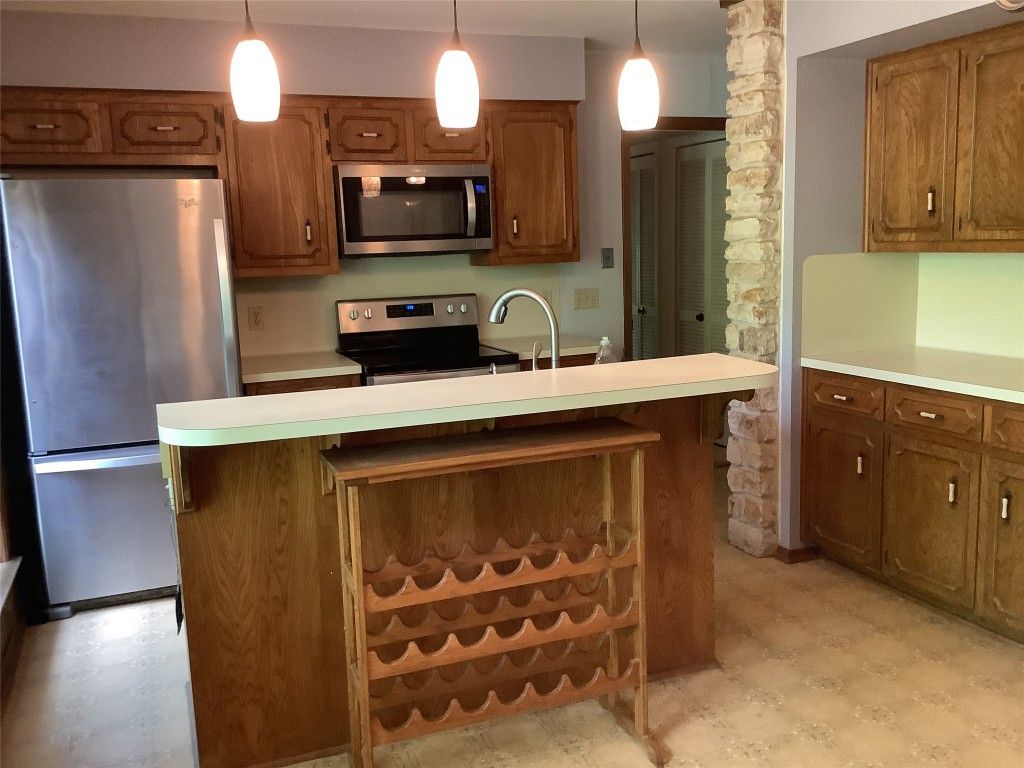 Interior, Kitchen, Pendant Lights, Stainless Steel Appliances