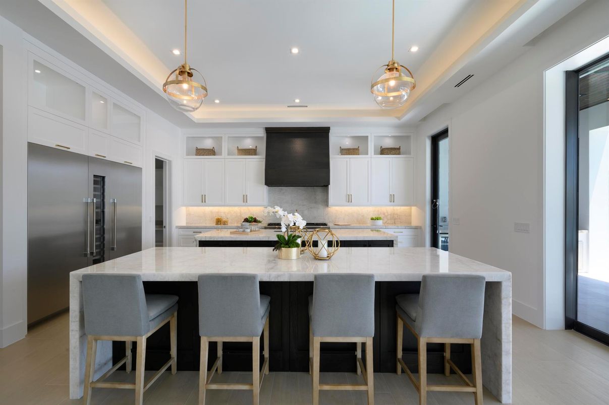 Interior, Kitchen, Pendant Lights, Recessed Lighting, Stainless Steel Appliances