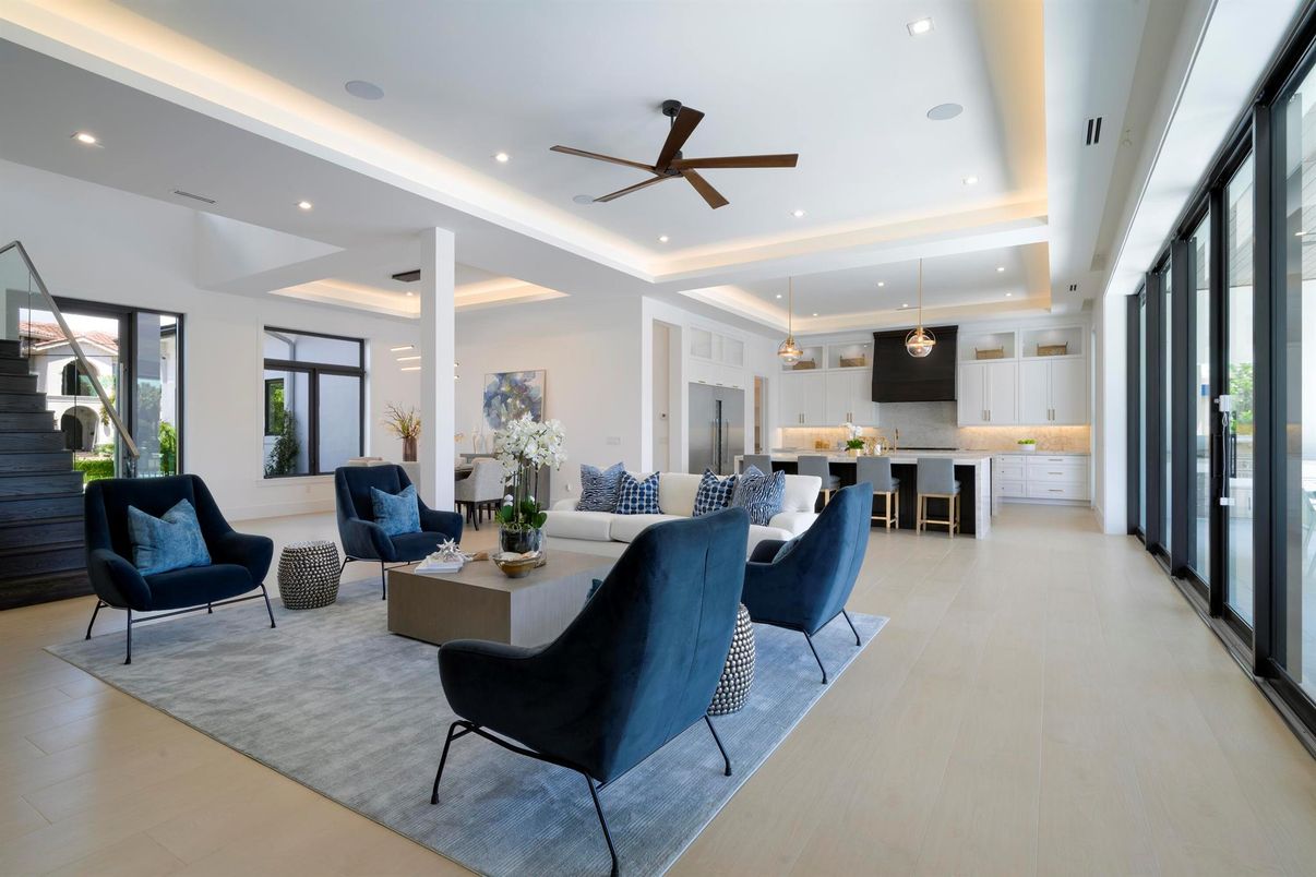 Interior, Kitchen, Living room, Pendant Lights, Recessed Lighting, Wood Texture Flooring