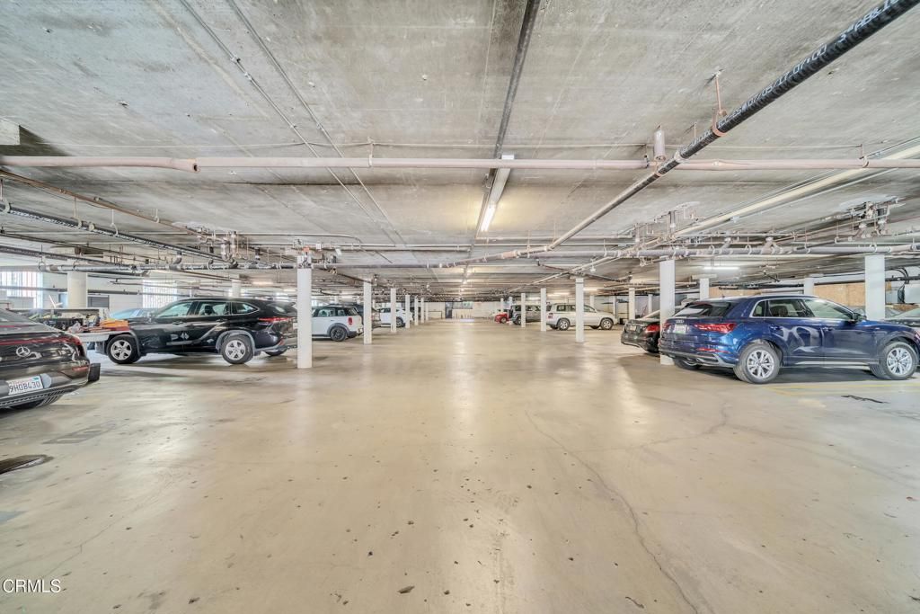 Garage, Interior