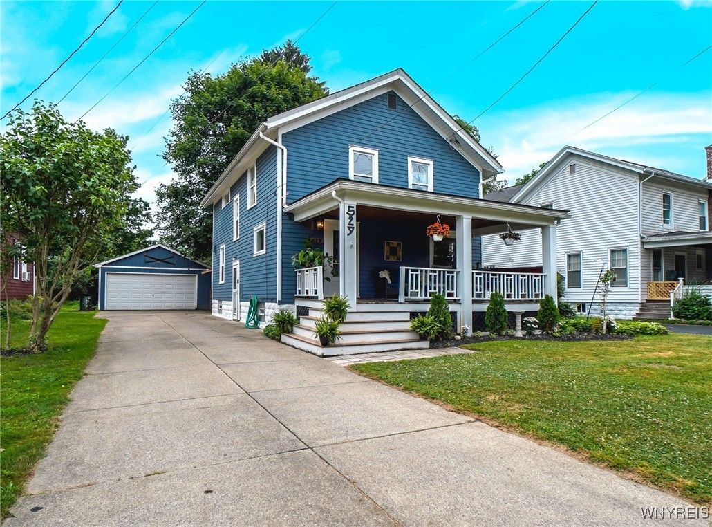 Detached Garage, Exterior, Facade, Queen Anne Victorian