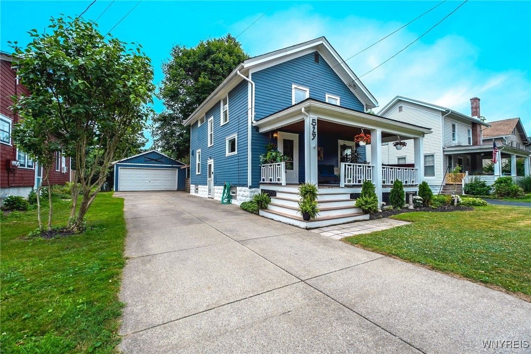 Backyard, Detached Garage, Exterior, Facade, Queen Anne Victorian