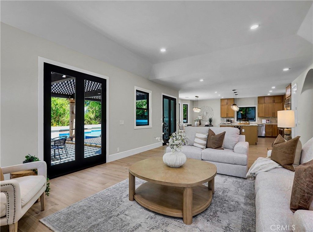 Interior, Kitchen, Living room, Pendant Lights, Recessed Lighting, Wood Texture Flooring