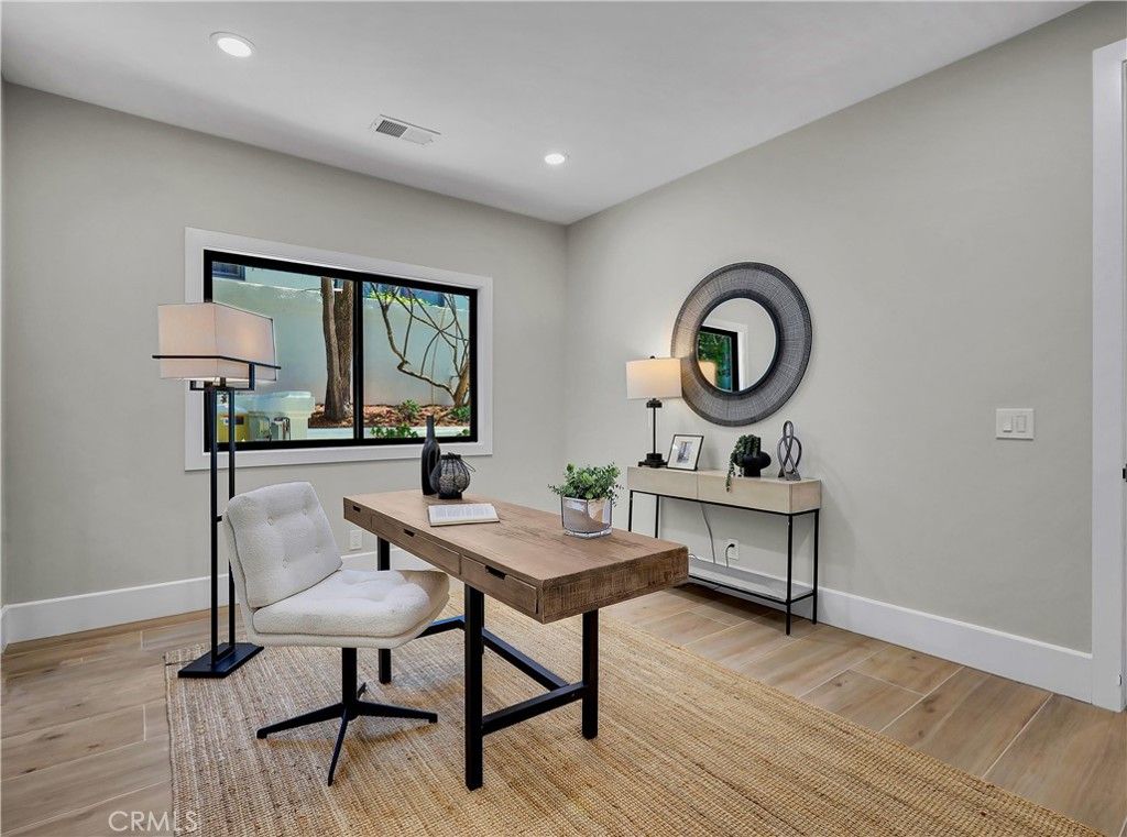 Home Office, Interior, Recessed Lighting, Wood Texture Flooring